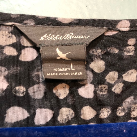 Eddie Bauer Woman Blouse with Pockets - Picture 7 of 9